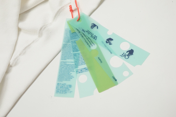 ブランドパーカー角部分ディテール